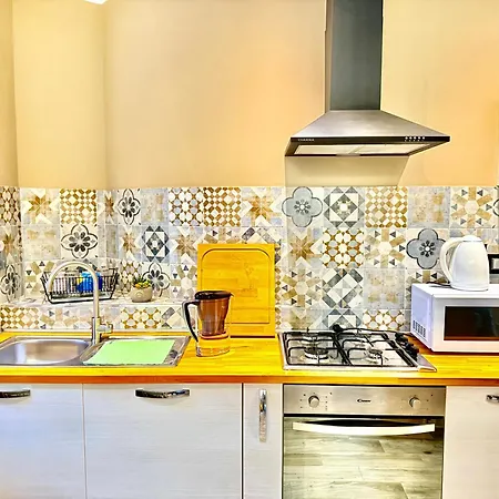 דירה Leonida's House, In The Heart Of