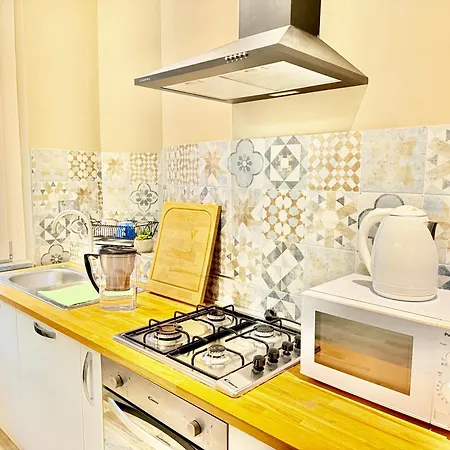 Leonida's House, In The Heart Of *