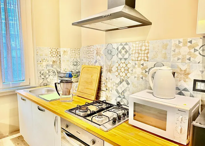 Leonida's House, In The Heart Of *